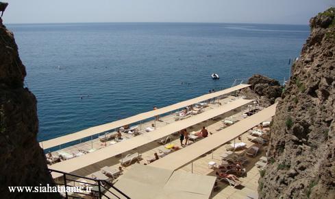 پلاتفرم شنای هتل